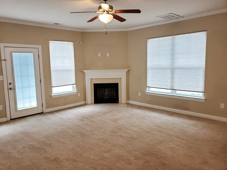 721 Albertine Ct — Photo 7