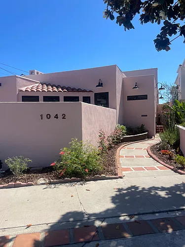 1042 Encino Row Photo 1