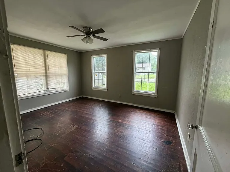 6101 Fairfield Ave — Photo 9