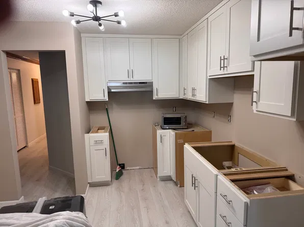 3595 Blue Jay Way APT 103, Eagan, MN 55123