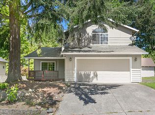 36585 Yocum Loop, Sandy, OR 97055