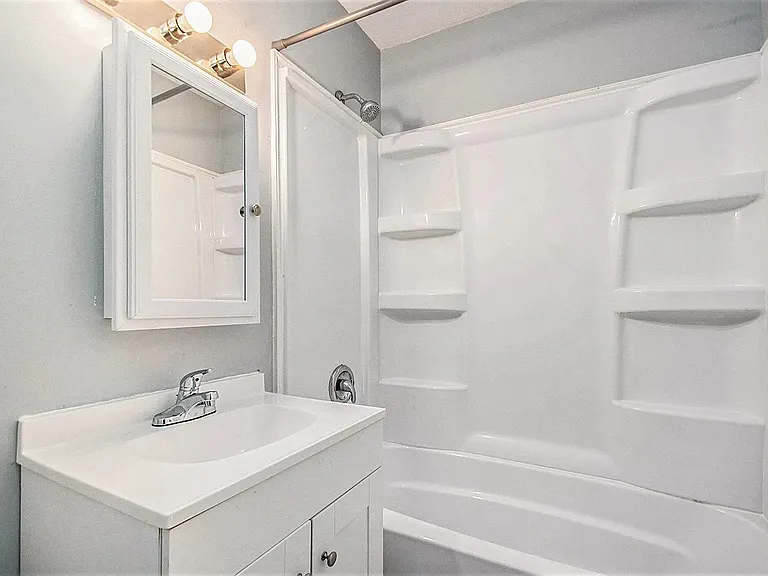 2404 Hummel Dr — Photo 15