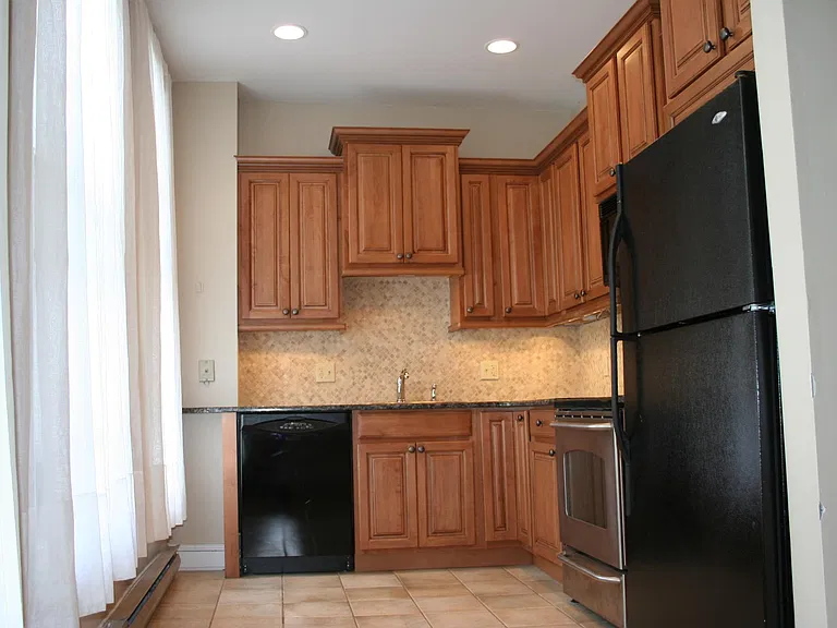 156 Circular St #C-05 — Photo 9