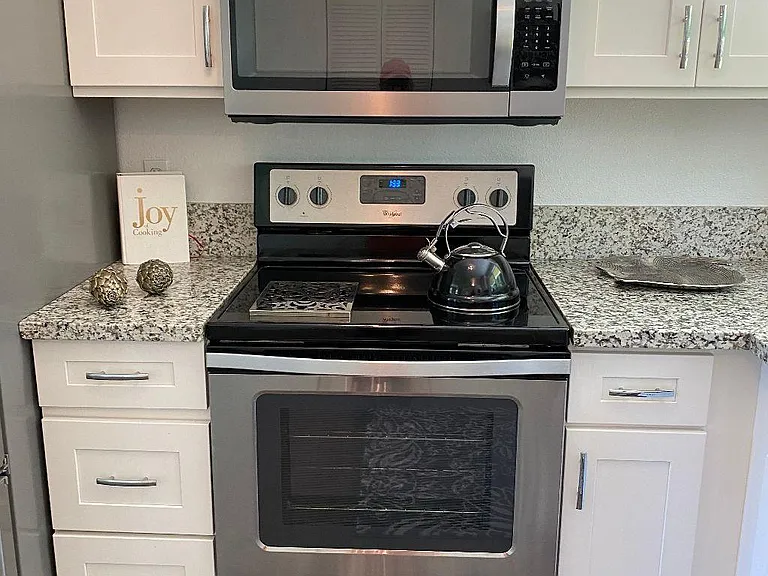 810 Garrison St NE — Photo 15