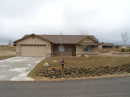 3520 N Cactus Dr Photo 1
