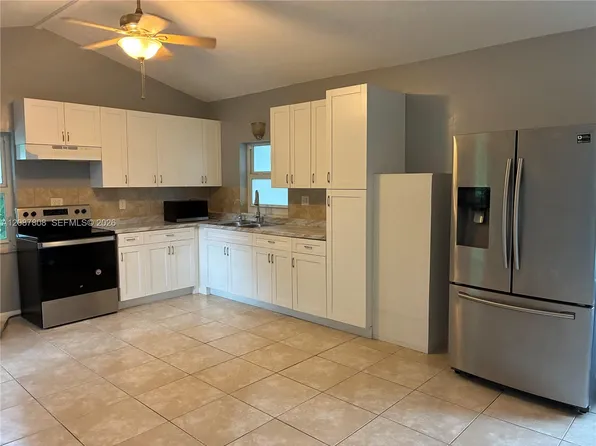 6124 SW 38th St, Hollywood, FL 33023