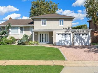 2328 Legion St, Bellmore, NY 11710