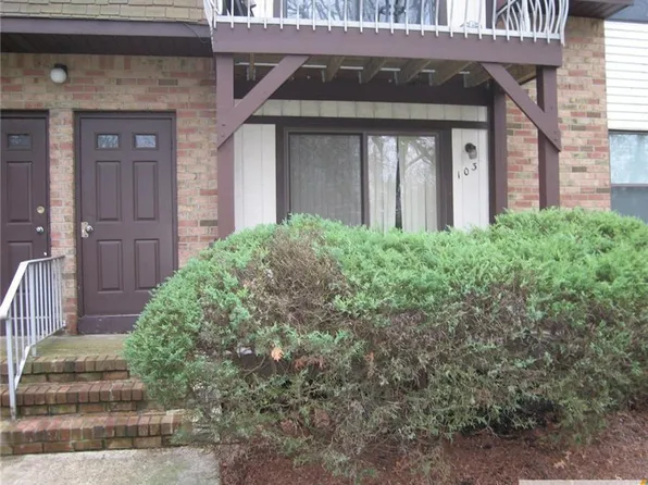 103 N Oaks Blvd, North Brunswick, NJ 08902