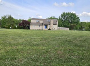 5200 Jewell Ln, Paducah, KY 42001