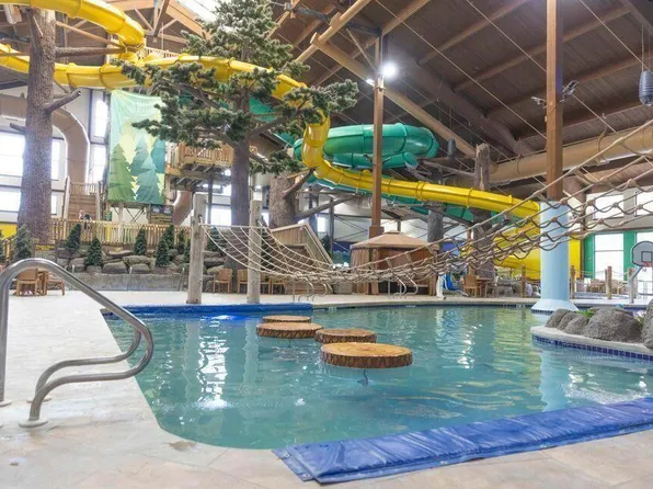 7020 Grand Geneva WAY #361, Lake Geneva, WI 53147