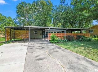 3140 S Rita Ave, Springfield, IL 62703