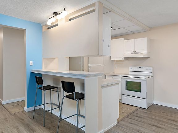 5th image of 14903 92nd Ave NW #103