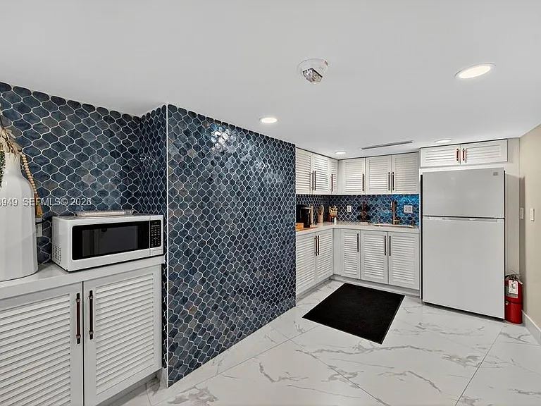 710 N Ocean Blvd #108 — Photo 17