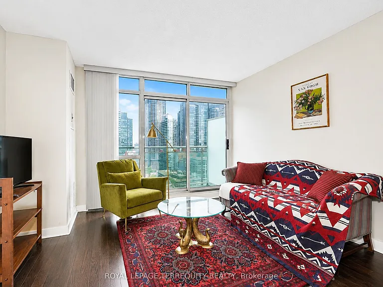 397 Front St W #2907 — Photo 7