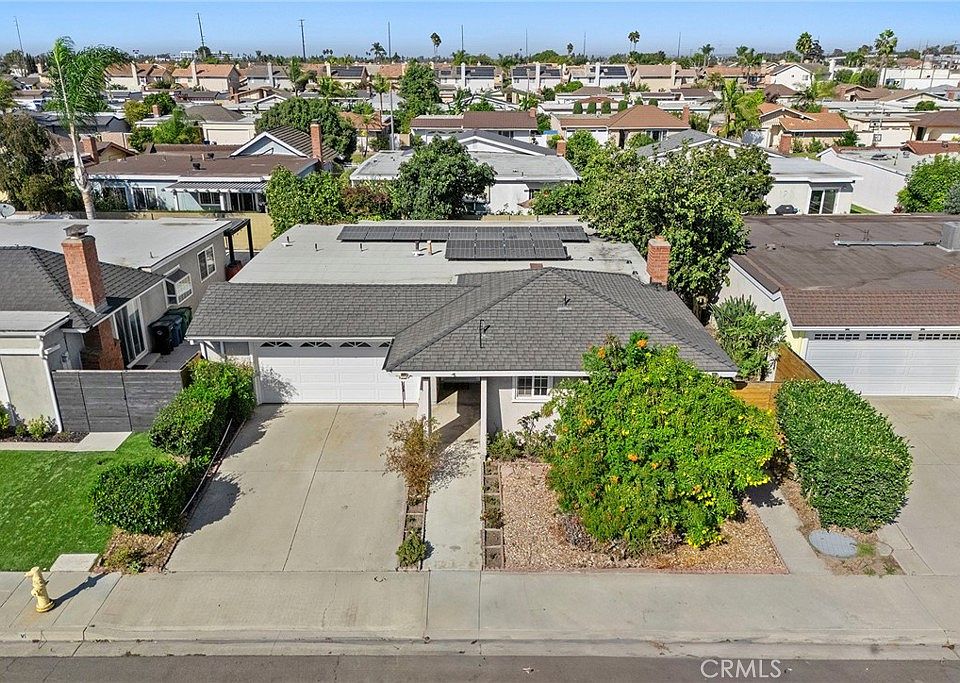 1st image of 5801 Gloucester Cir