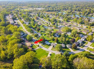 2403 W 61st Pl, Merrillville, IN 46410