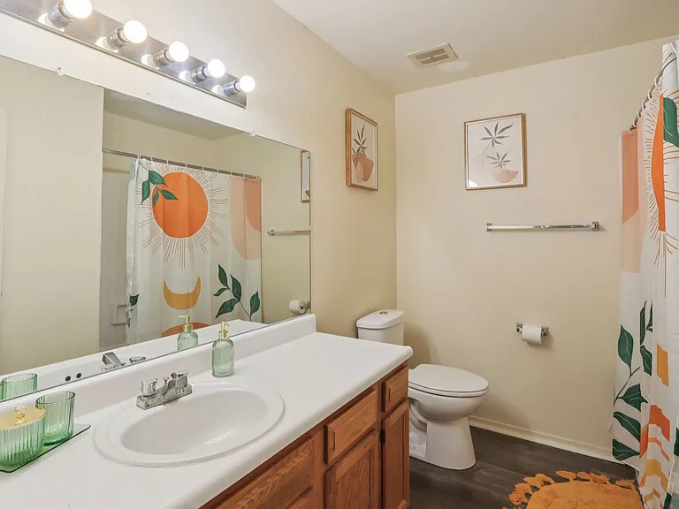 Parkview Townhomes — Photo 10