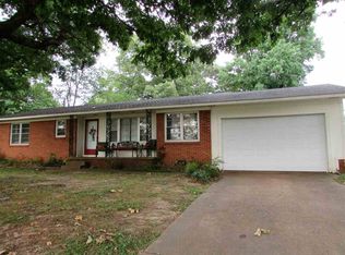 70 Dixie Ln, Jackson, TN 38301