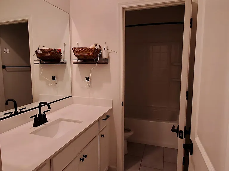2433 Buzz Aldrin Way — Photo 36