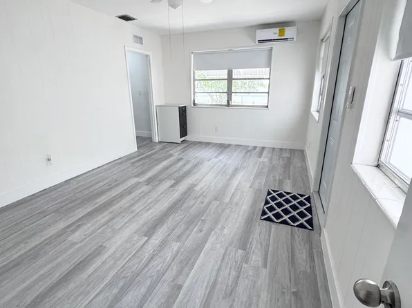 1030 Superior St #2, Opa Locka, FL 33054