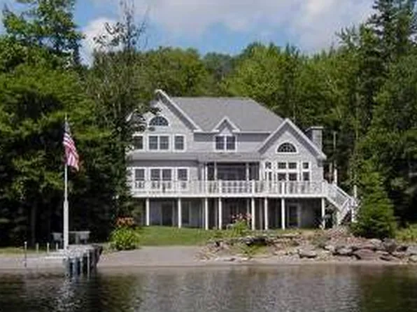 85 Merrill Rd, Pittsburg, NH 03592