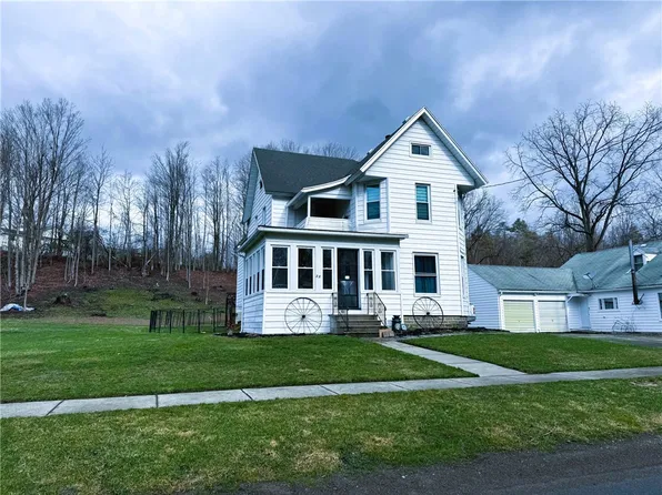 27 Mill St, Canaseraga, NY 14822