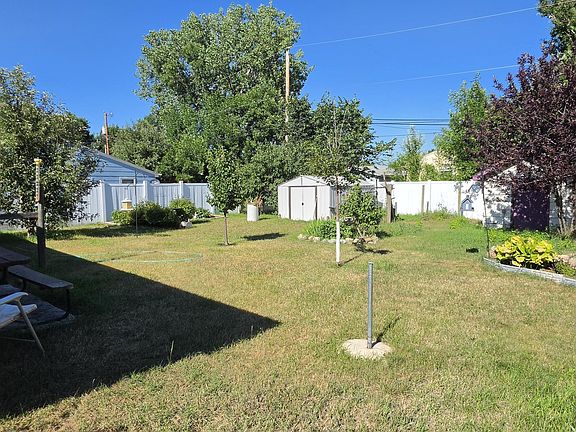 4th image of 761 1st Ave SW