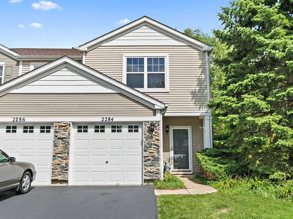 2284 Flagstone Ln, Carpentersville, IL 60110