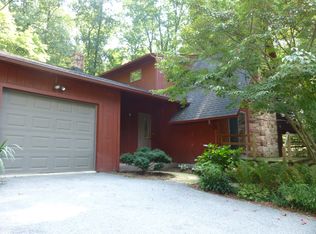 1795 Kleinfeltersville Rd, Stevens, PA 17578