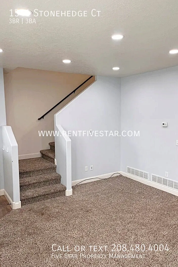 Dreamy 3 Bed 2.5 Bath Townhome in Chubbuck! — Photo 4