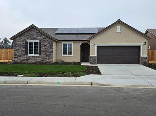 1810 Berry St #125, Selma, CA 93662