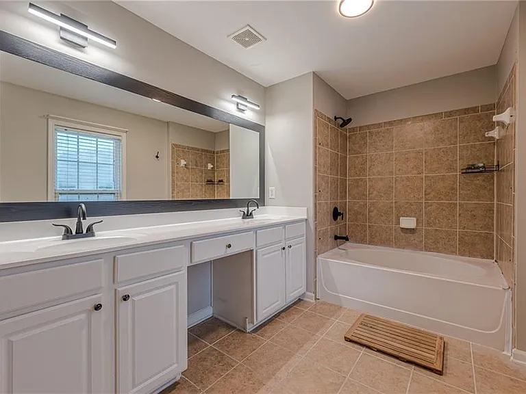 300 Balaban Cir — Photo 21