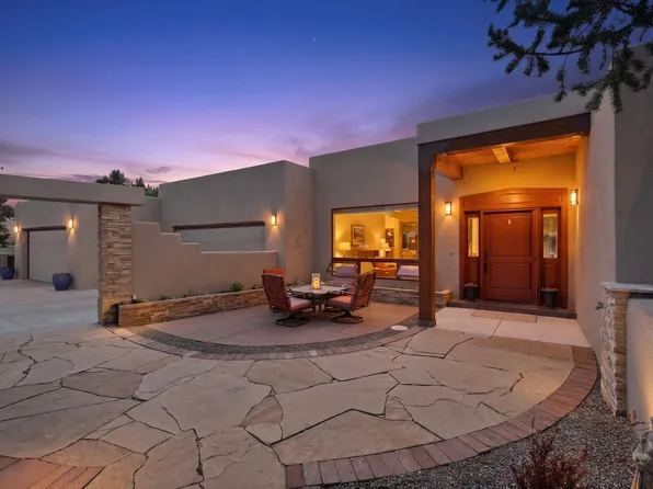 693 Black Hawk Dr NE, Albuquerque, NM 87122