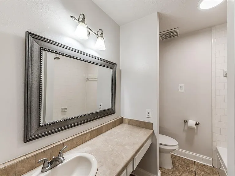 1623 Jo Ann Ln — Photo 13