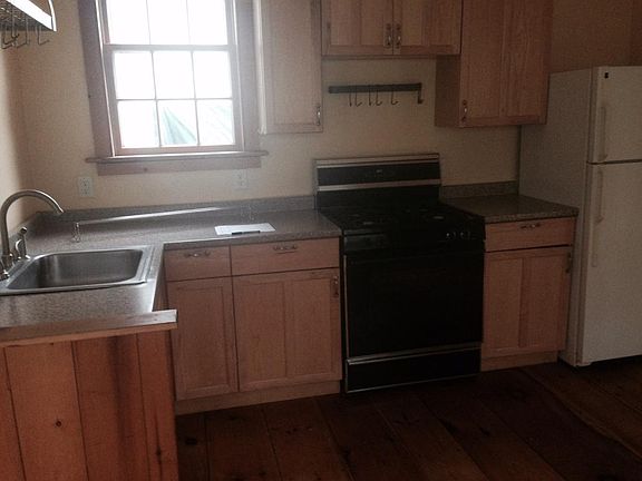 warm, contemporary kitchen