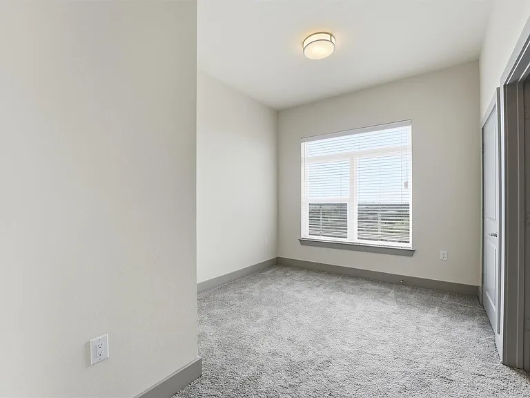 6955 Turtlewood Dr #602 — Photo 12