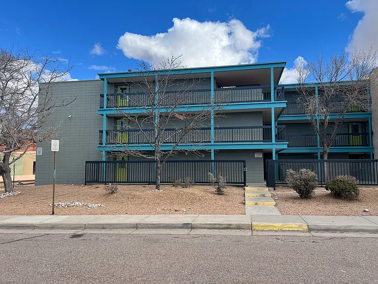 Remodeled, Top End UNM Area Studio Apts. in Great Community — Photo 66