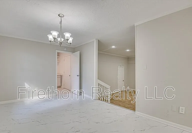 2349 Henry Cir — Photo 17