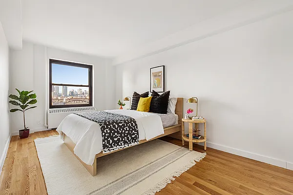 Sold by Compass | media 17