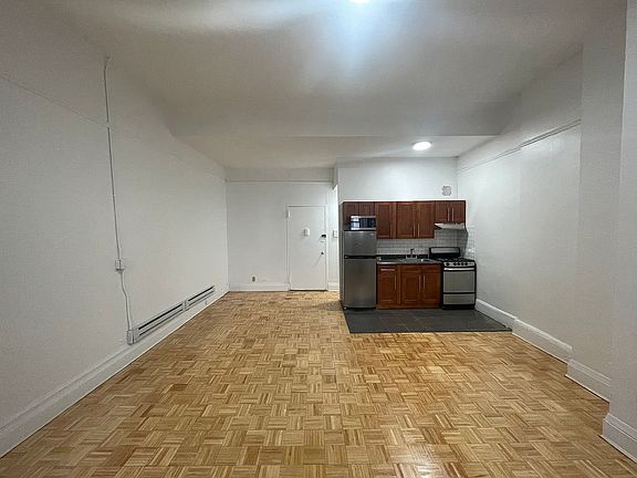 5th image of 64 E 34th St APT 5A
