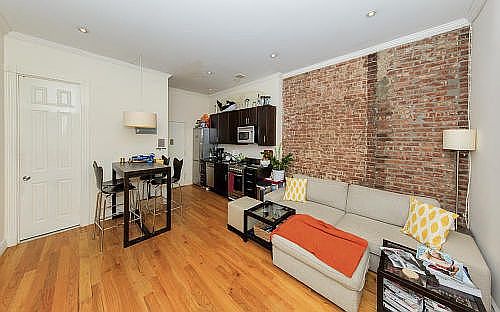 2nd image of 320 W 14th St APT 1B