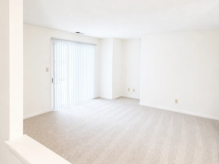 15 Hamiltons Bay Ct #CT927 — Photo 3