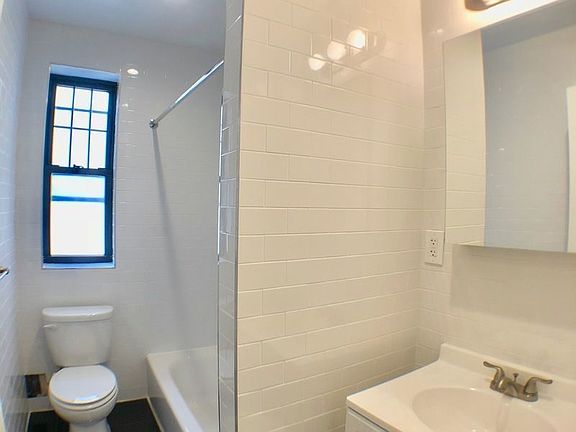 5th image of 825 W 187th St APT 6L