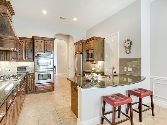 13_012_Kitchen.jpg