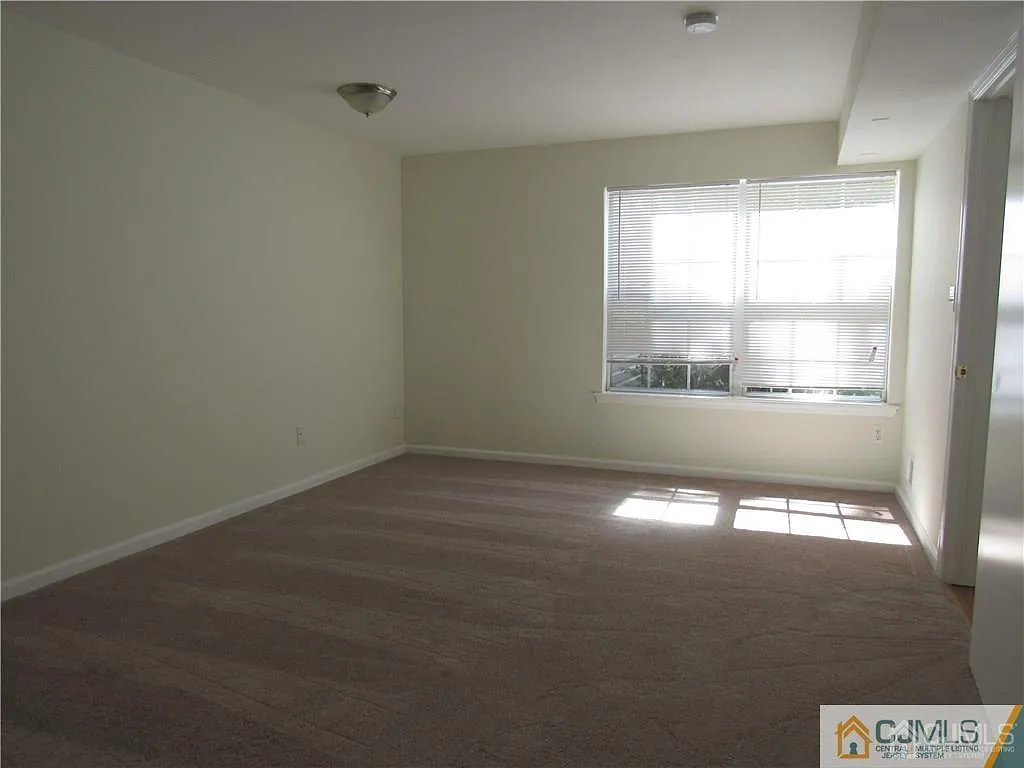 2 bed, 2.0 bath, $2,350 — Photo 4
