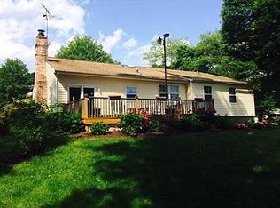 18 Cedar Brook Dr, Somerset, NJ 08873