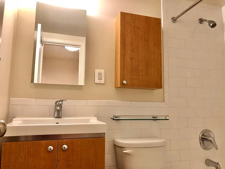 1255 New Hampshire Ave NW — Photo 29
