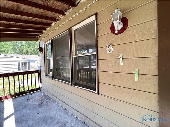 4th image of 611 Weston St