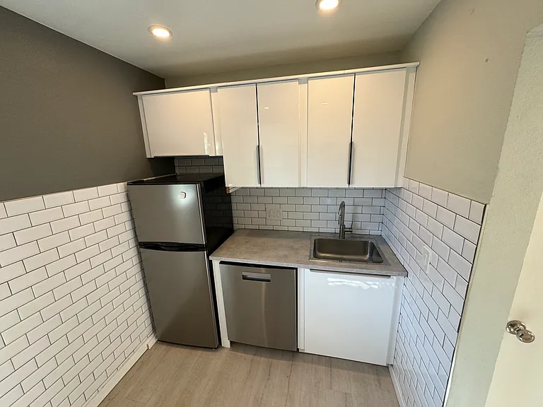 3542 Alcott St #2 — Photo 3