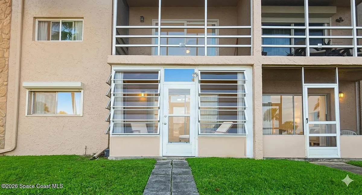 Building Photo - 3150 N Harbor City Blvd #143